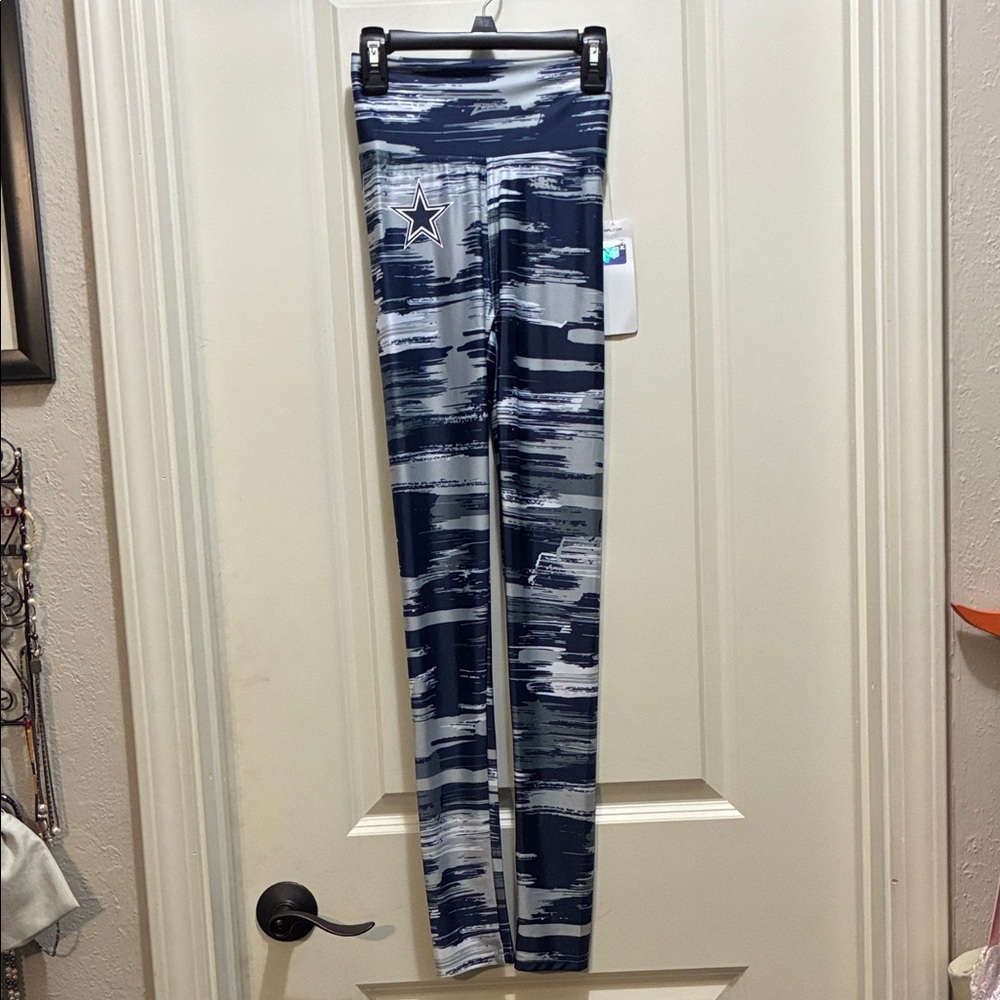 XS NFL Team Apparel Blue and silver Dallas Cowboys Camouflage Leggings